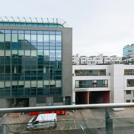 Contemporary 2bd Flat By The Grand Canal - Dublin! *